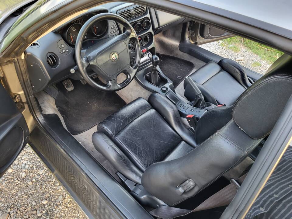 Bild 25/52 von Alfa Romeo GTV 2.0 V6 Turbo (1995)