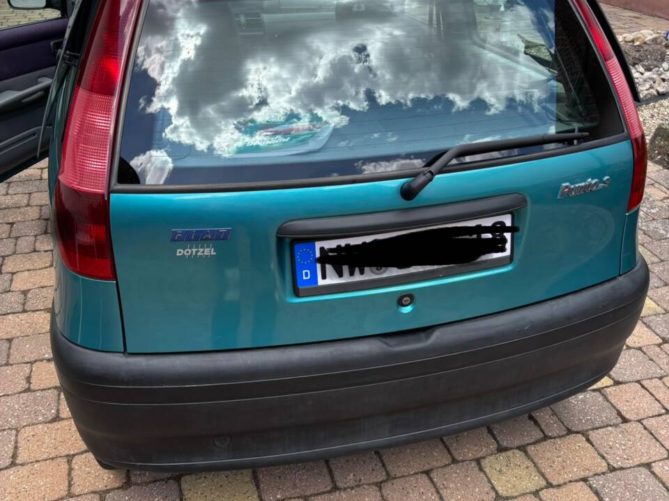 Imagen 3/8 de FIAT Punto 55 (1995)