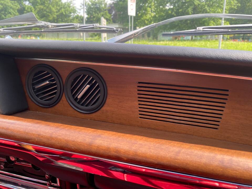 Image 28/79 of BMW 2000 CS (1969)