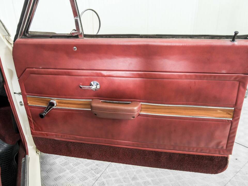 Image 37/50 of Opel Olympia 1700 S (1968)