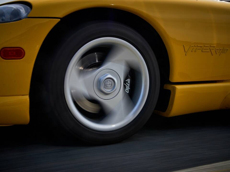 Bild 2/6 von Dodge Viper RT&#x2F;10 (1994)