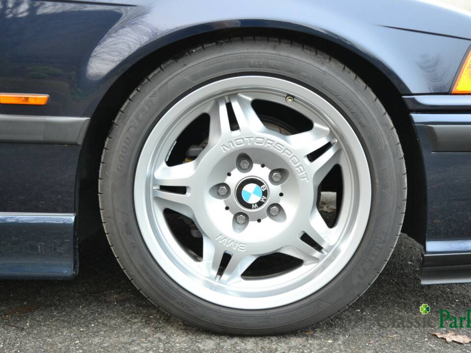 Image 39/50 of BMW 323i (1998)