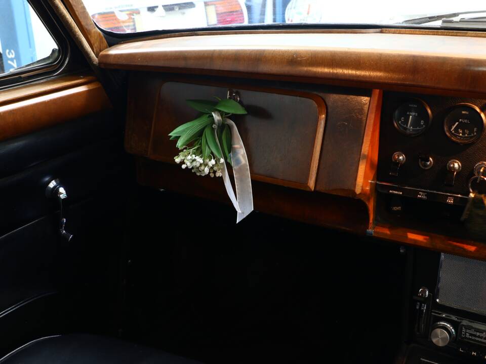 Immagine 25/36 di Jaguar 240 (1968)