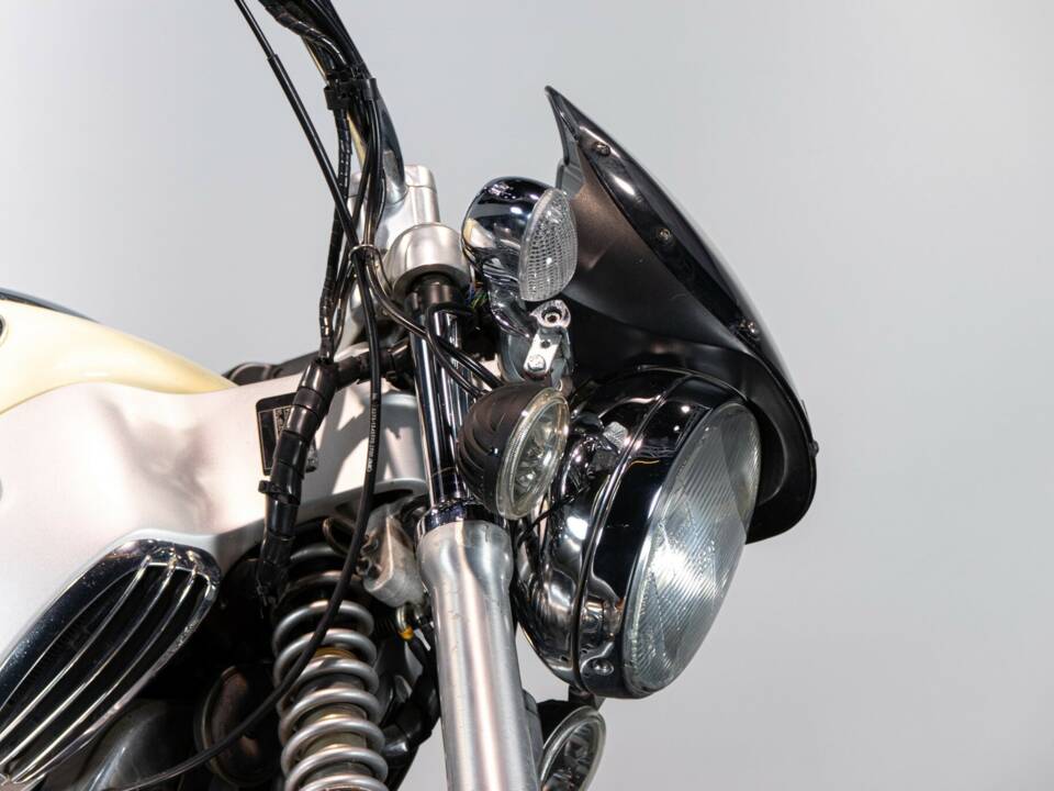 Image 40/50 of BMW R 1200 C (2001)