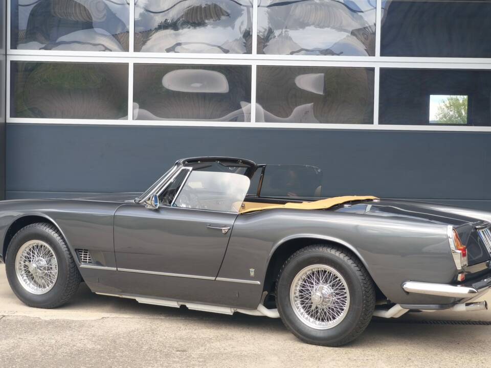 Afbeelding 6/14 van Maserati 3500 GT Spyder Vignale (1962)