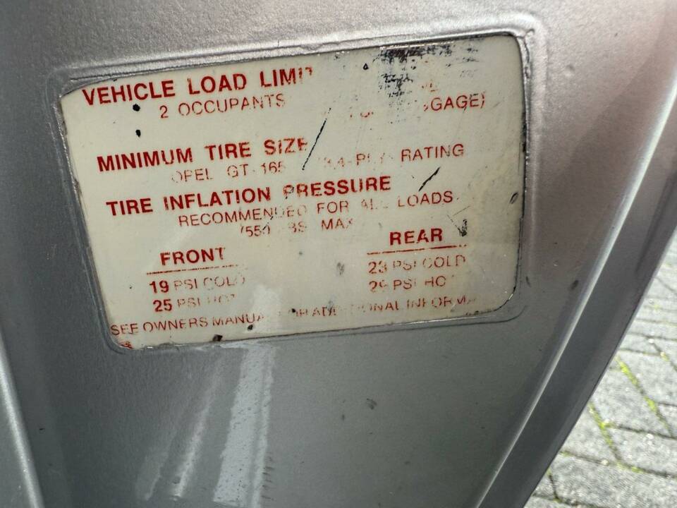 Bild 26/36 von Opel GT 1900 (1972)