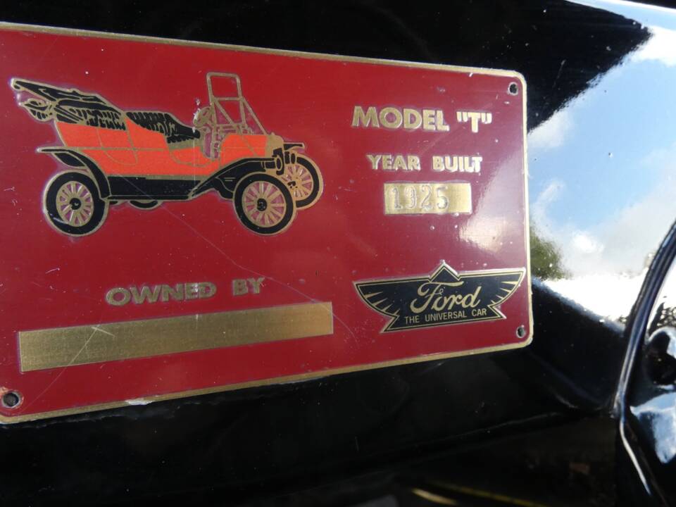Image 37/41 of Ford Model T Touring (1925)