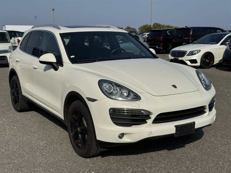 Bild 5/61 von Porsche Cayenne S (2010)