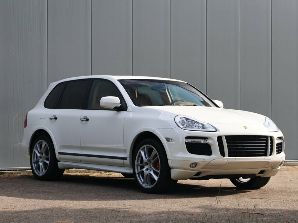 Bild 23/49 von Porsche Cayenne GTS (2009)