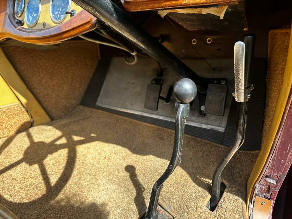 Image 39/68 of Alvis 12&#x2F;60 (1931)
