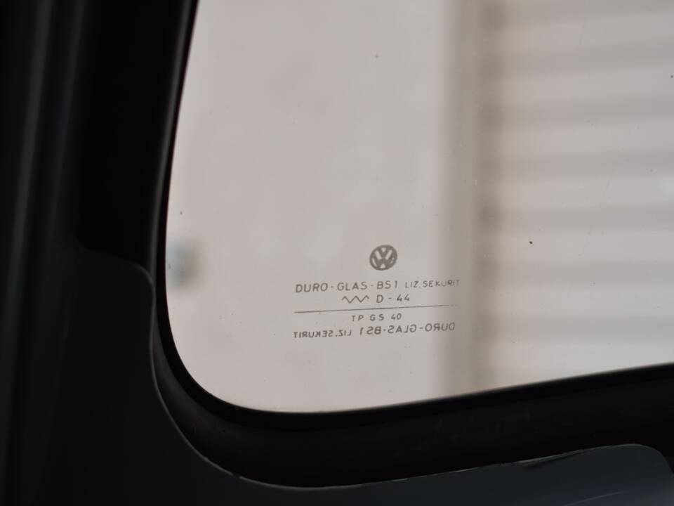 Image 34/75 of Volkswagen Käfer 1500 (1967)