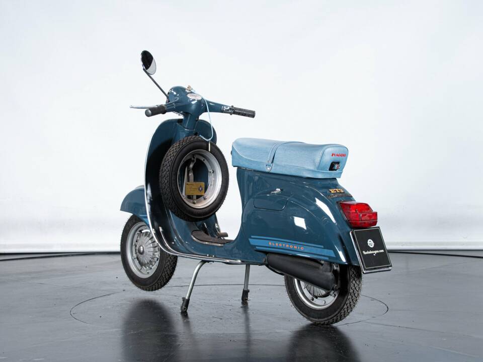 Image 2/43 of Piaggio DUMMY (1977)