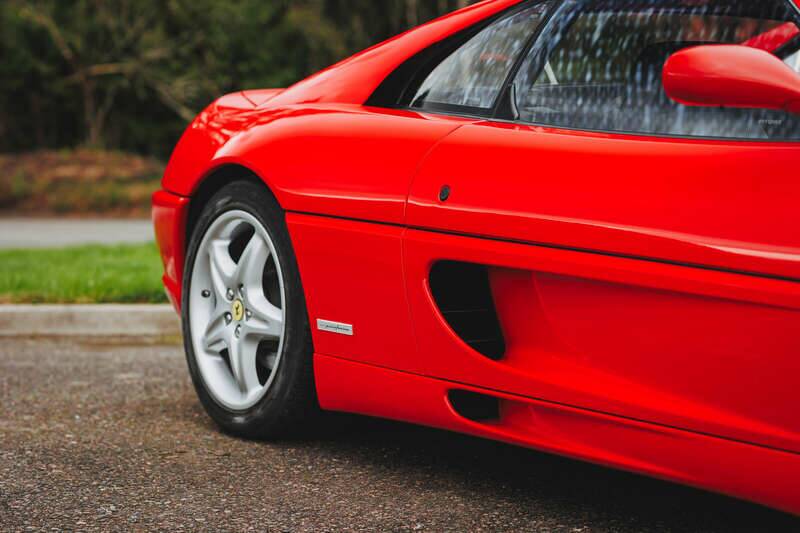 Image 32/50 de Ferrari F 355 Berlinetta (1998)
