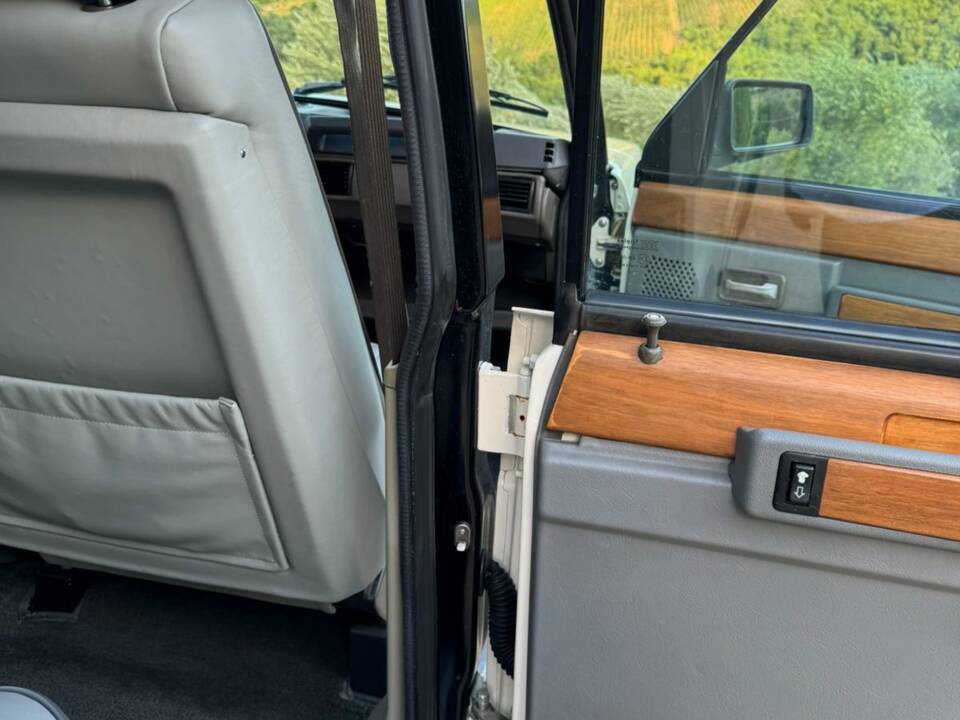 Bild 7/23 von Land Rover Range Rover Classic (1988)