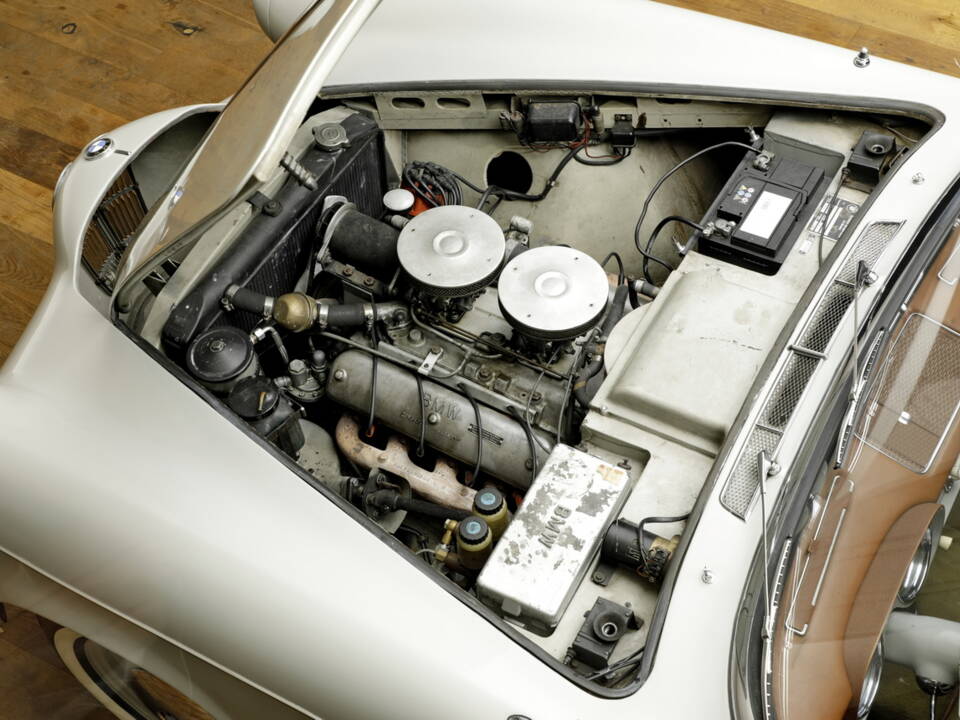 Image 26/28 of BMW 503 (1959)