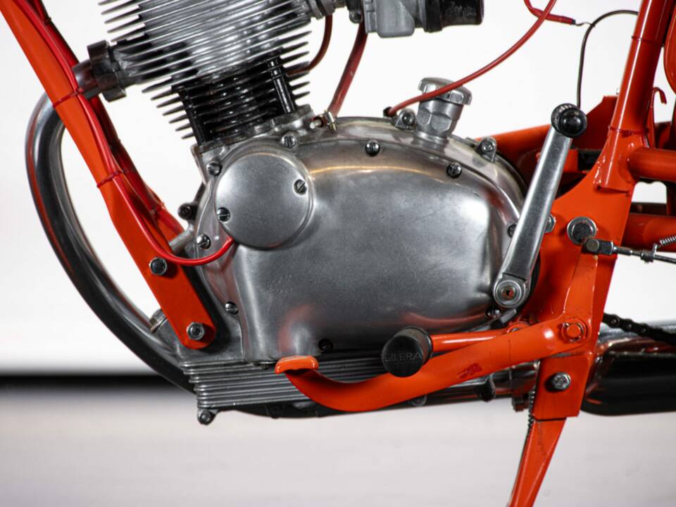 Image 14/50 de Gilera Giubileo 100 (1962)