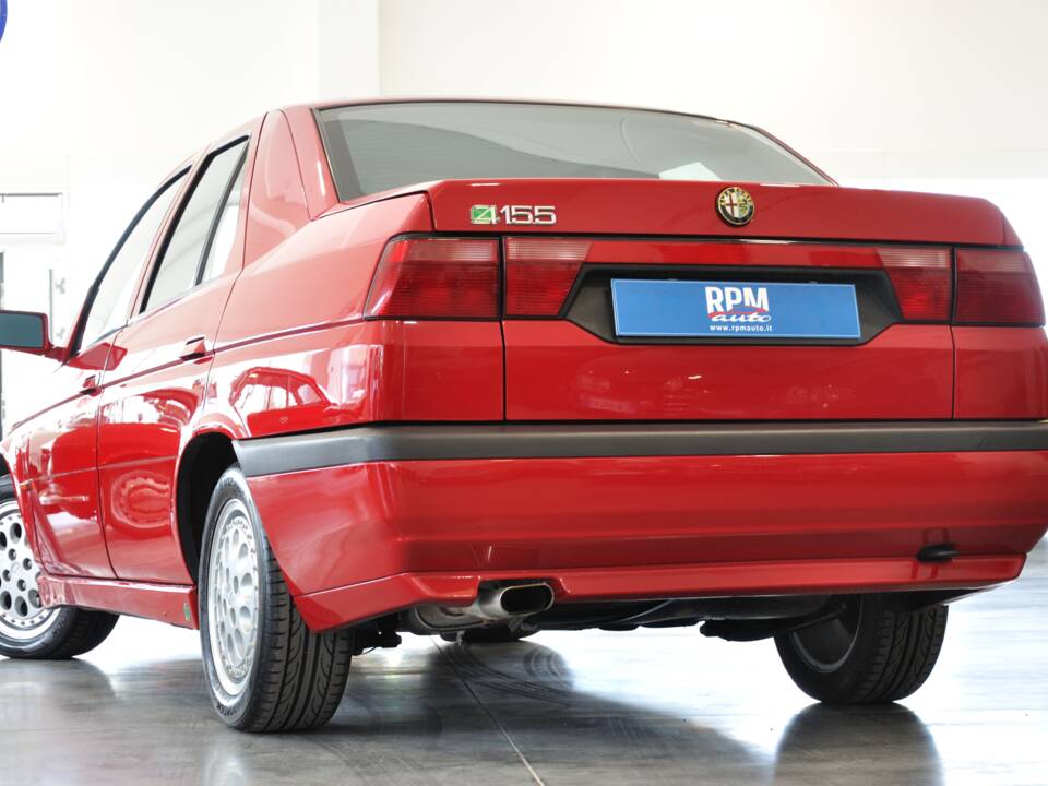 Imagen 30/30 de Alfa Romeo 155  2.0 Q4 4x4 (1992)