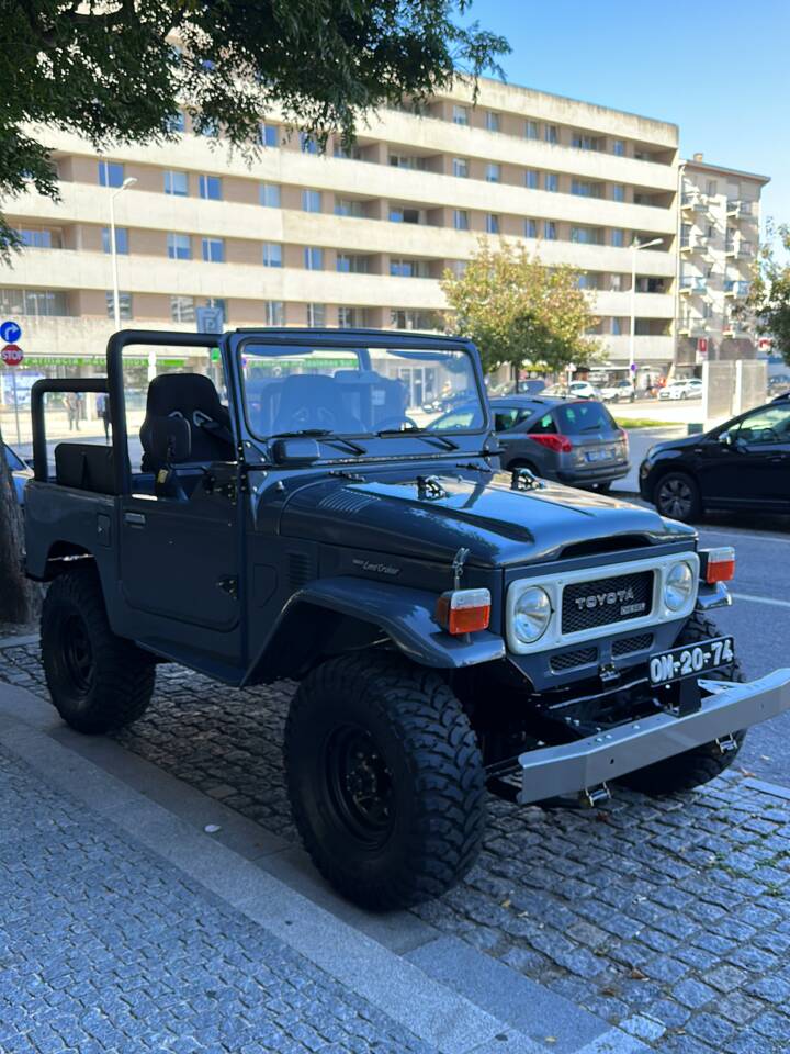 Image 32/50 of Toyota Land Cruiser BJ 40 (1981)