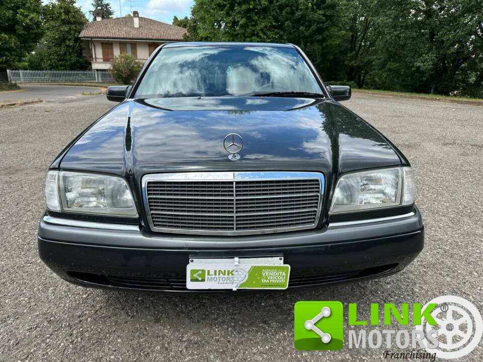 Immagine 2/10 di Mercedes-Benz C 180 (1994)
