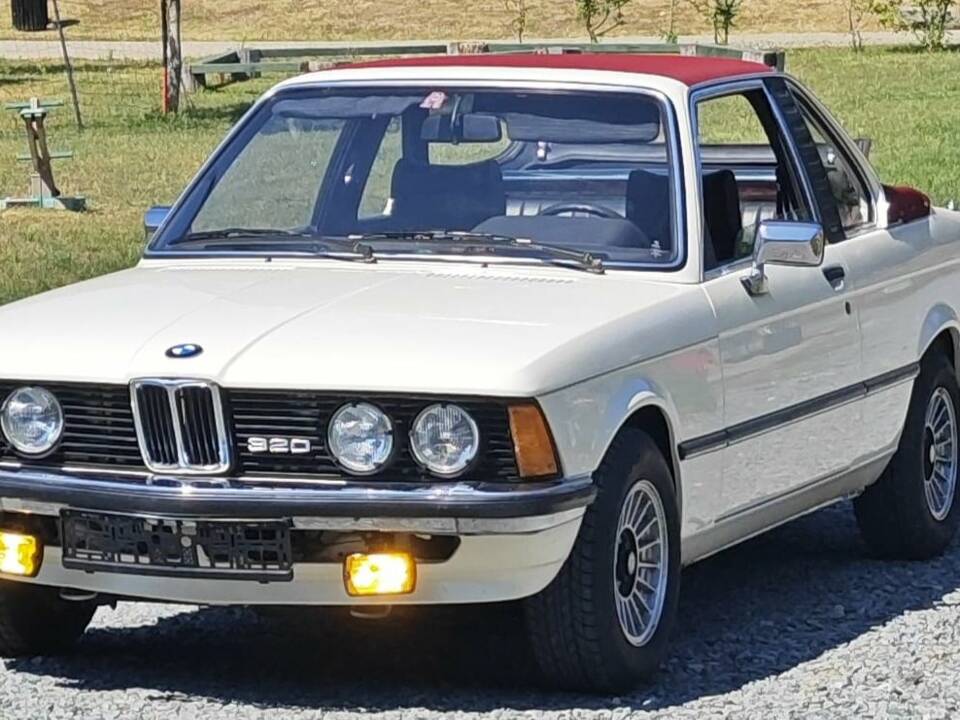 Image 8/8 of BMW 320 Baur TC (1978)