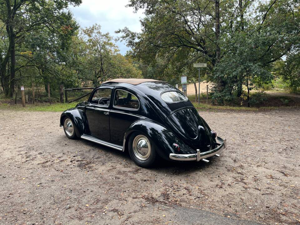 Image 21/26 of Volkswagen Beetle 1200 Standard &quot;Oval&quot; (1954)