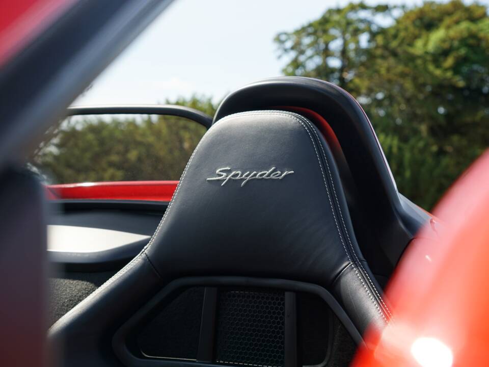 Image 18/24 of Porsche 718 Boxster Spyder (2015)