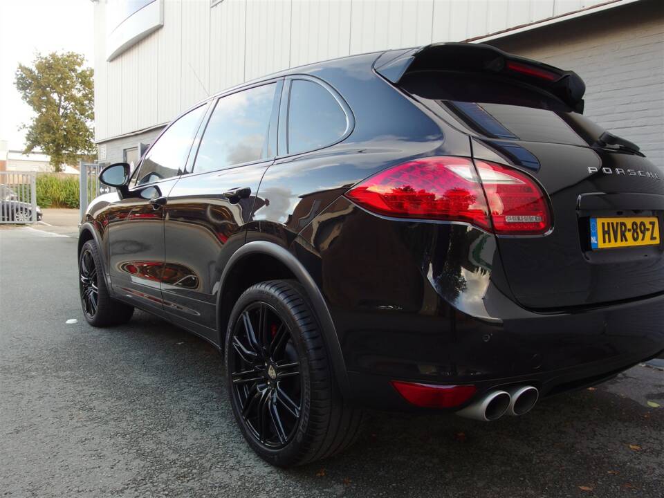 Imagen 32/97 de Porsche Cayenne Turbo (2011)