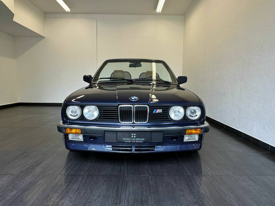 Bild 5/50 von BMW 325i (1989)