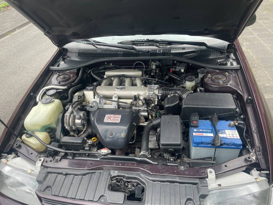 Bild 7/7 von Toyota Carina (1993)