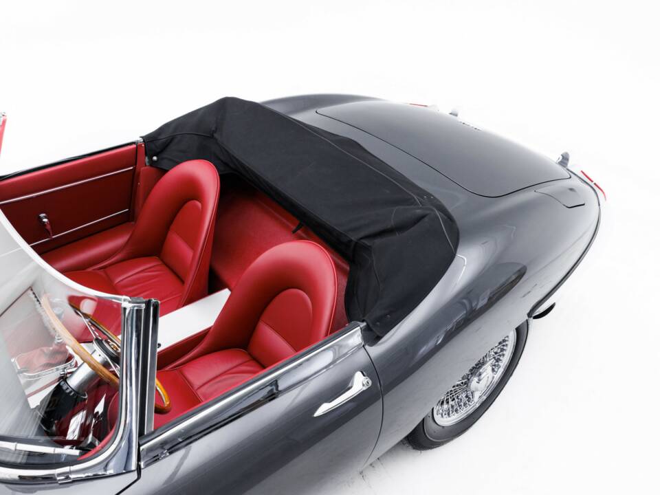 Afbeelding 9/50 van Jaguar E-Type 3.8 (1961)