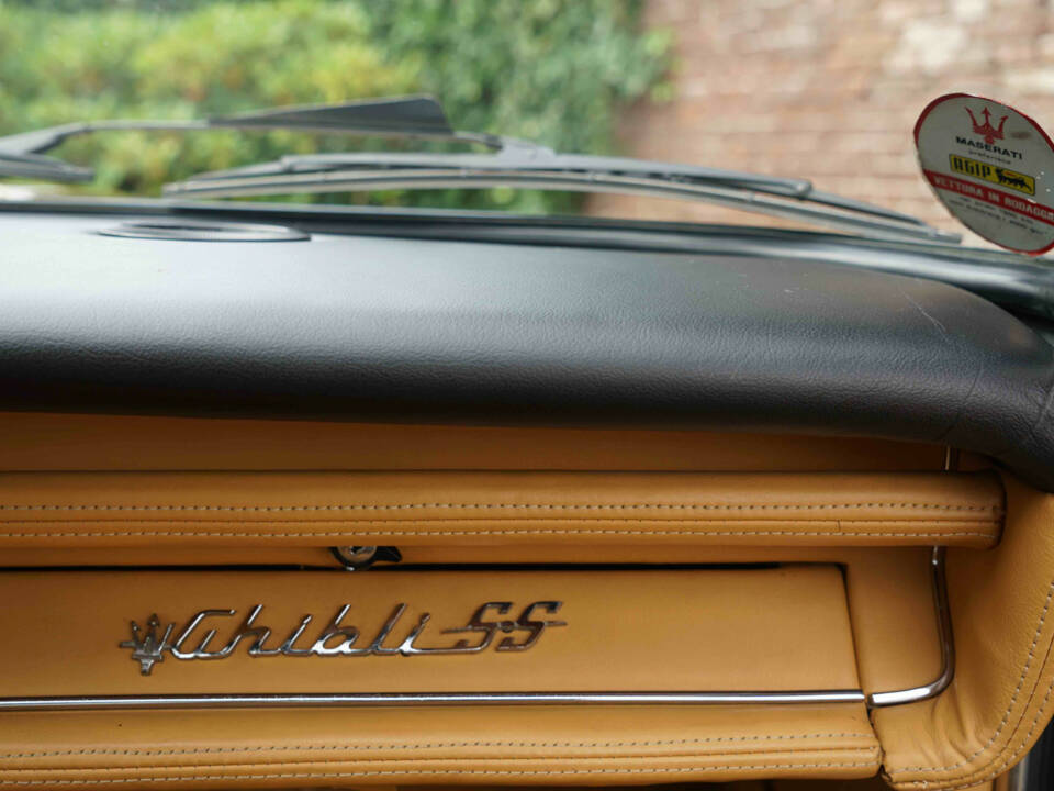 Image 30/50 of Maserati Ghibli SS (1971)