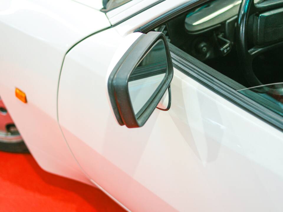Image 14/45 of Porsche 944 S2 (1989)