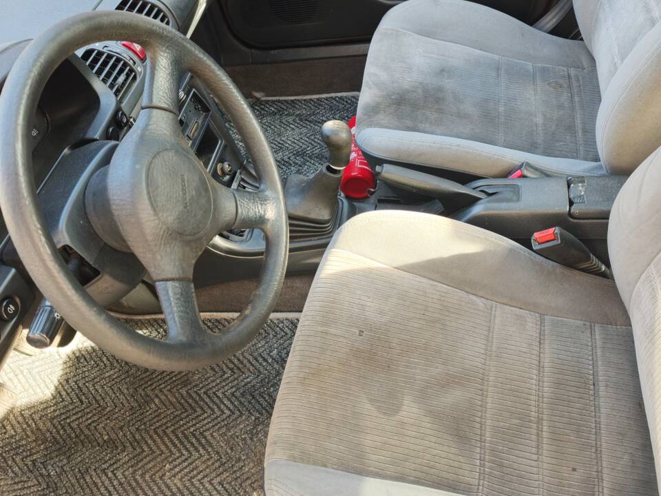 Image 7/8 of Mazda 323 1.6 16V (1993)