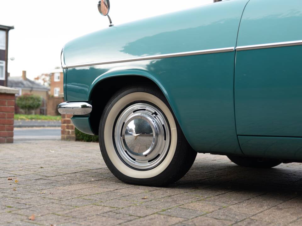 Bild 18/50 von Vauxhall Cresta (1961)