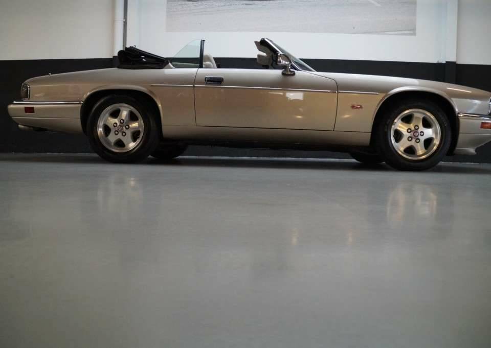 Image 27/50 de Jaguar XJS 4.0 (1995)