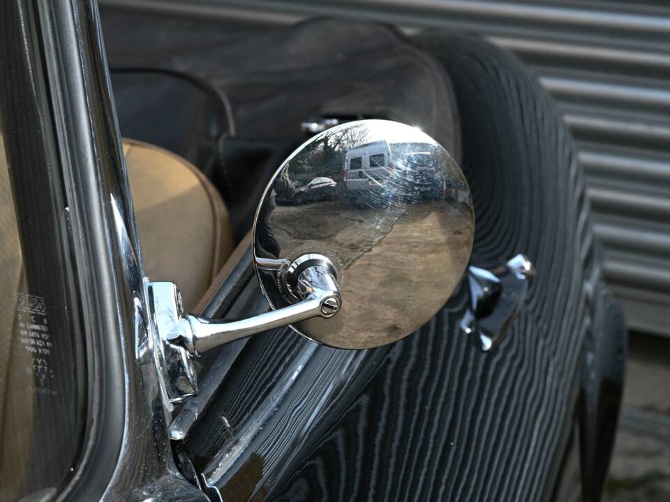 Image 33/50 de Jaguar Type E V12 (1974)