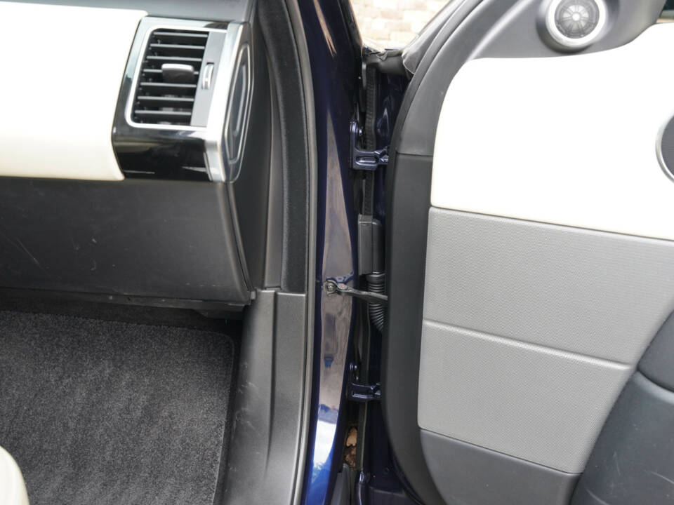 Image 49/50 of Land Rover Range Rover Sport P400e PHEV (2020)