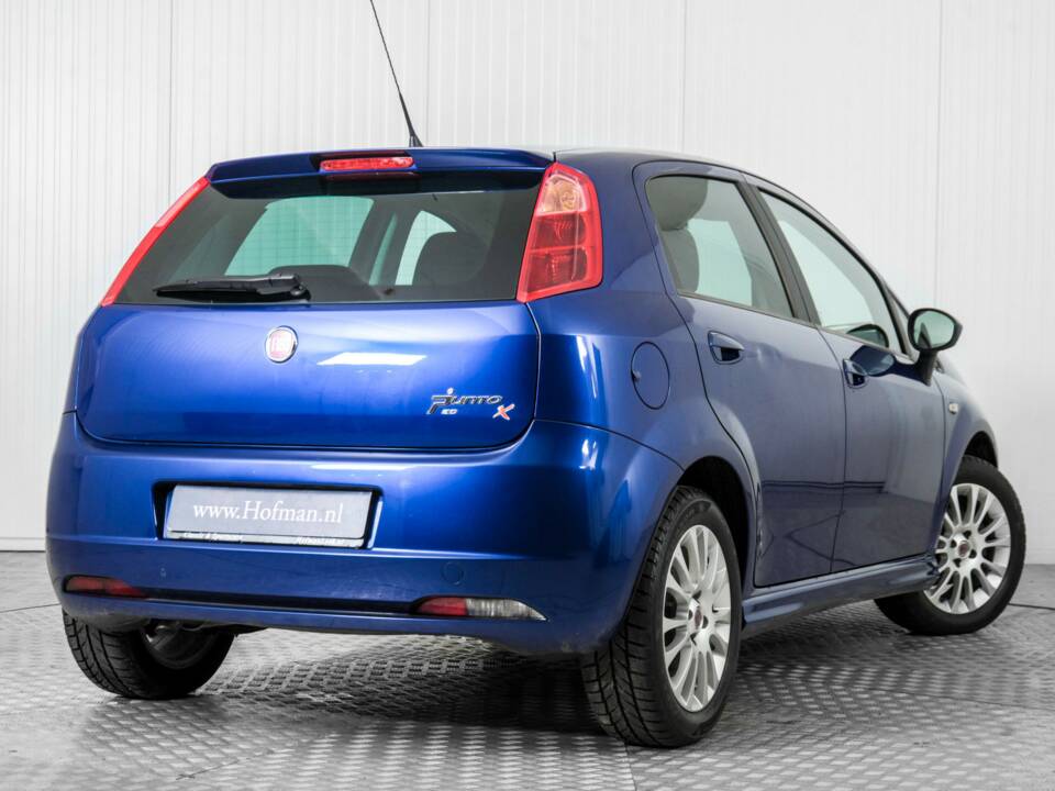 Bild 43/50 von FIAT Grande Punto 1.4 (2009)