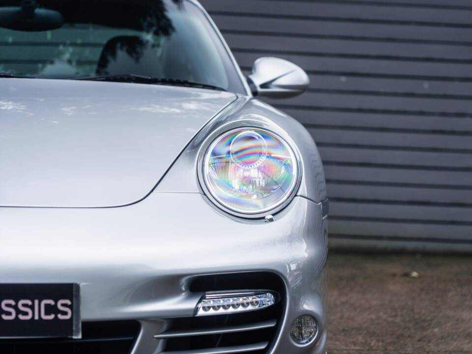 Bild 15/60 von Porsche 911 Turbo (2011)