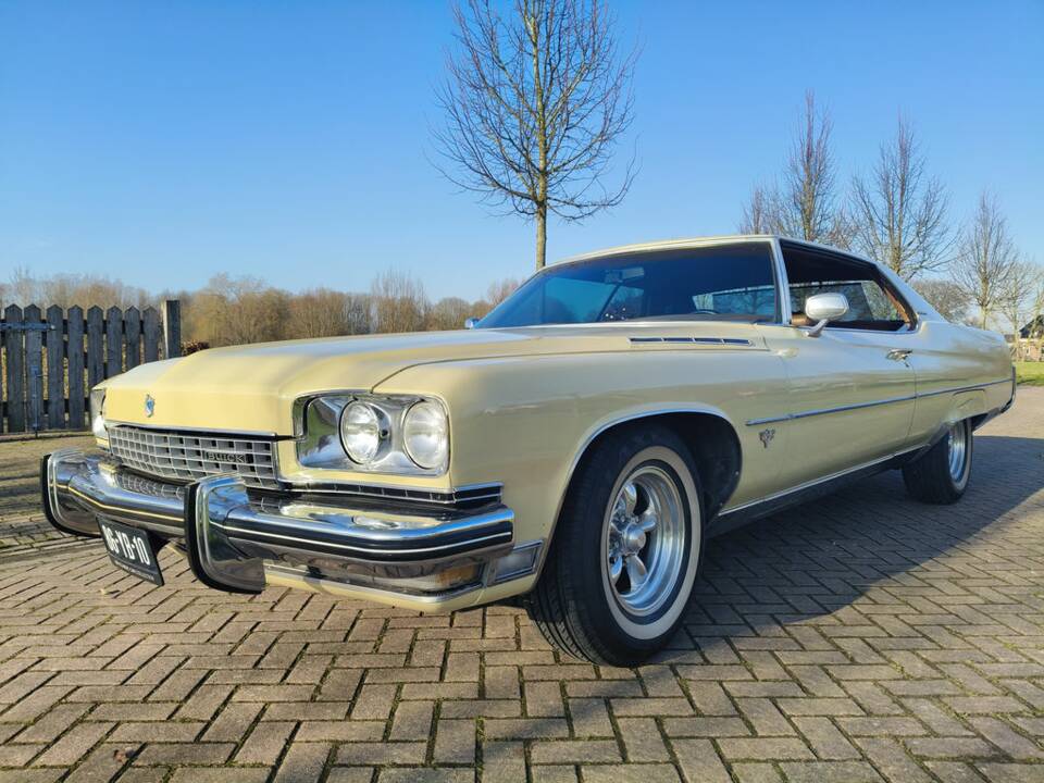 Bild 6/8 von Buick Electra 225 Custom Convertible (1973)