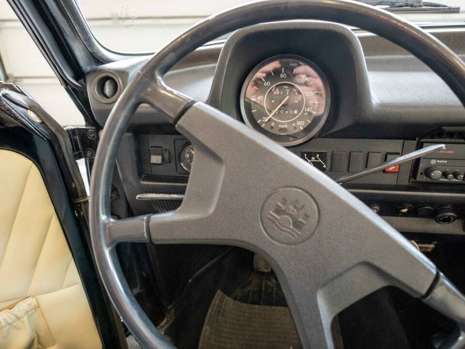 Image 31/34 of Volkswagen Beetle 1303 (1973)