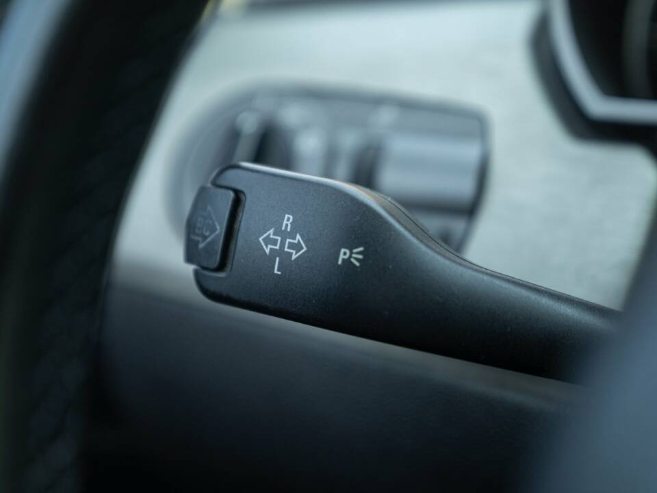 Image 37/49 of BMW Z4 2.2i (2004)