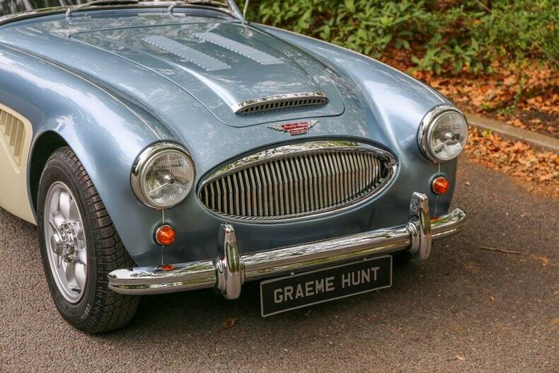 Image 38/42 de Austin-Healey 3000 Mk II (BN7) (1961)