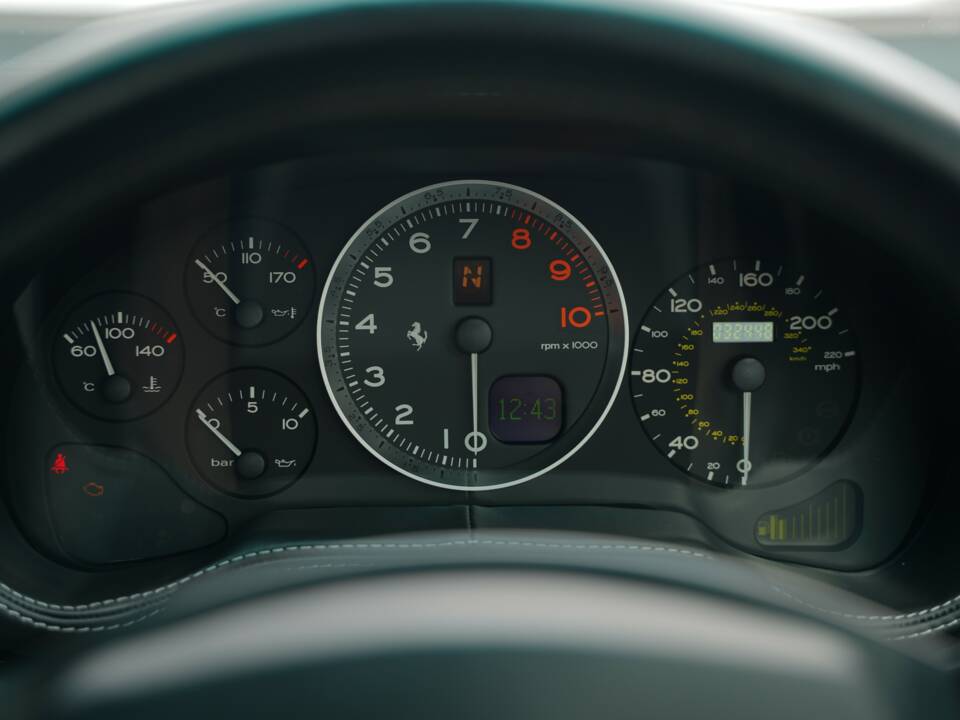 Image 21/50 of Ferrari 575M Maranello (2004)