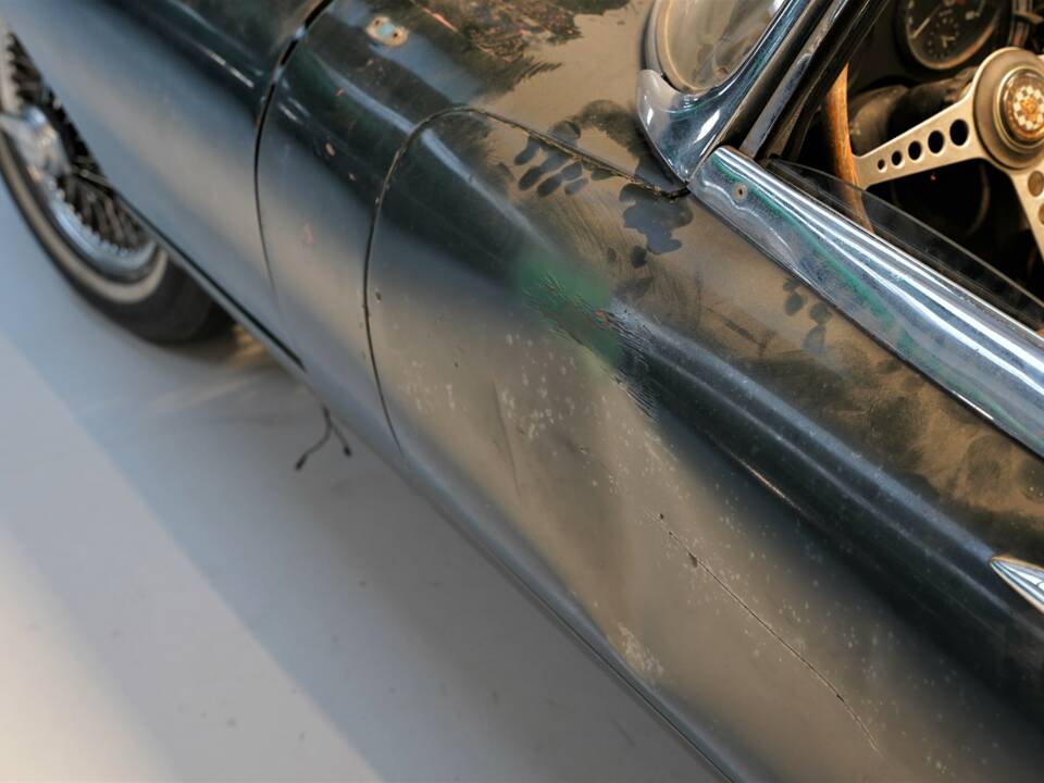 Image 18/28 of Jaguar E-Type 3.8 (1962)