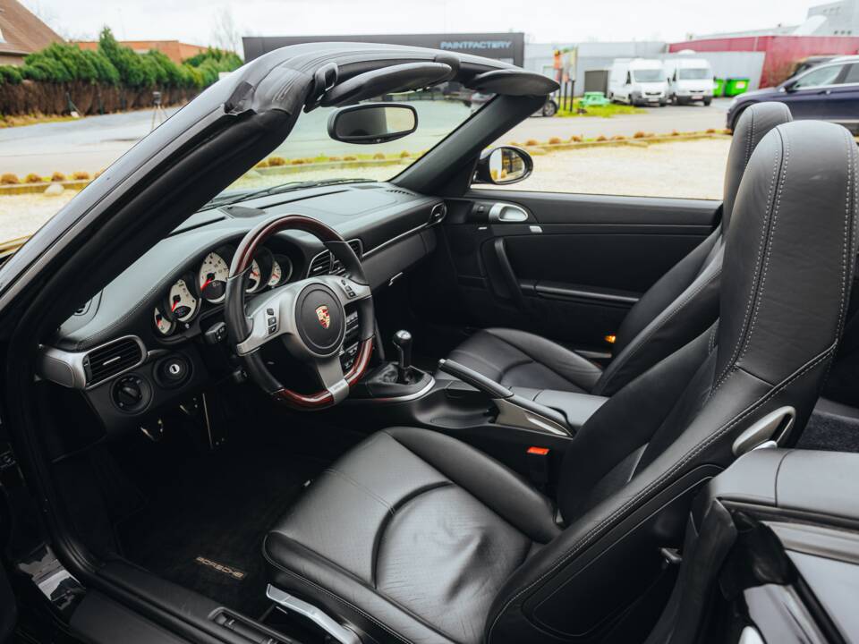 Image 15/27 de Porsche 911 Carrera 4S (2009)