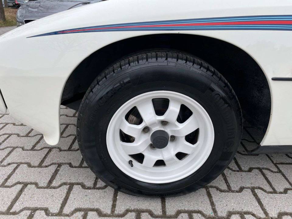 Imagen 9/20 de Porsche 924 &quot;Martini&quot; (1977)