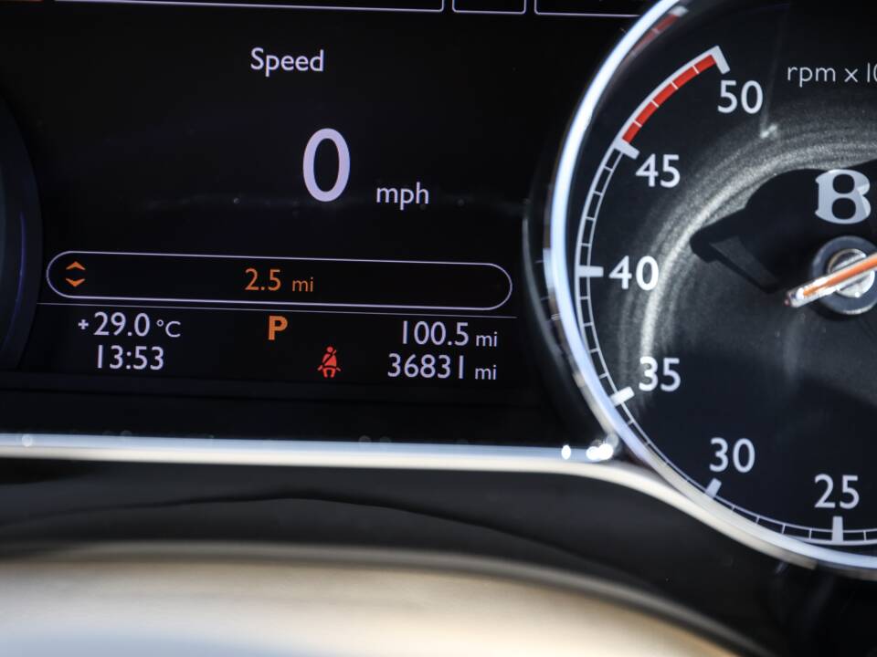 Immagine 35/44 di Bentley Mulsanne (2012)