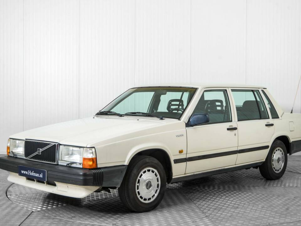 Image 1/50 of Volvo 740 GL (1987)