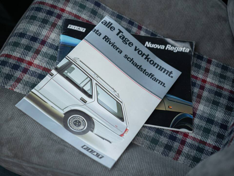Obraz 48/50 pojazdu FIAT Regata 100 DS "Riviera" (1987)